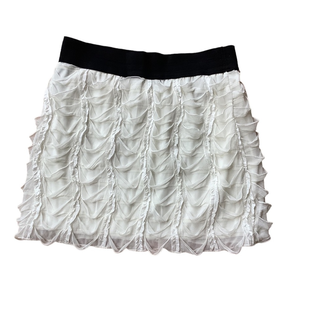 Joyce Leslie cream ruffle mini skirt. Size S